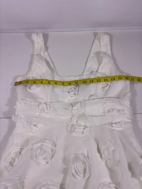 Lulus White Sleeveless Tiered Rosette Midi Dress size Small - Picture 5 of 9
